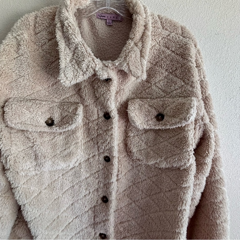 Crave Fame Women's Tan Teddy Jacket Size Large - Picture 3 of 7